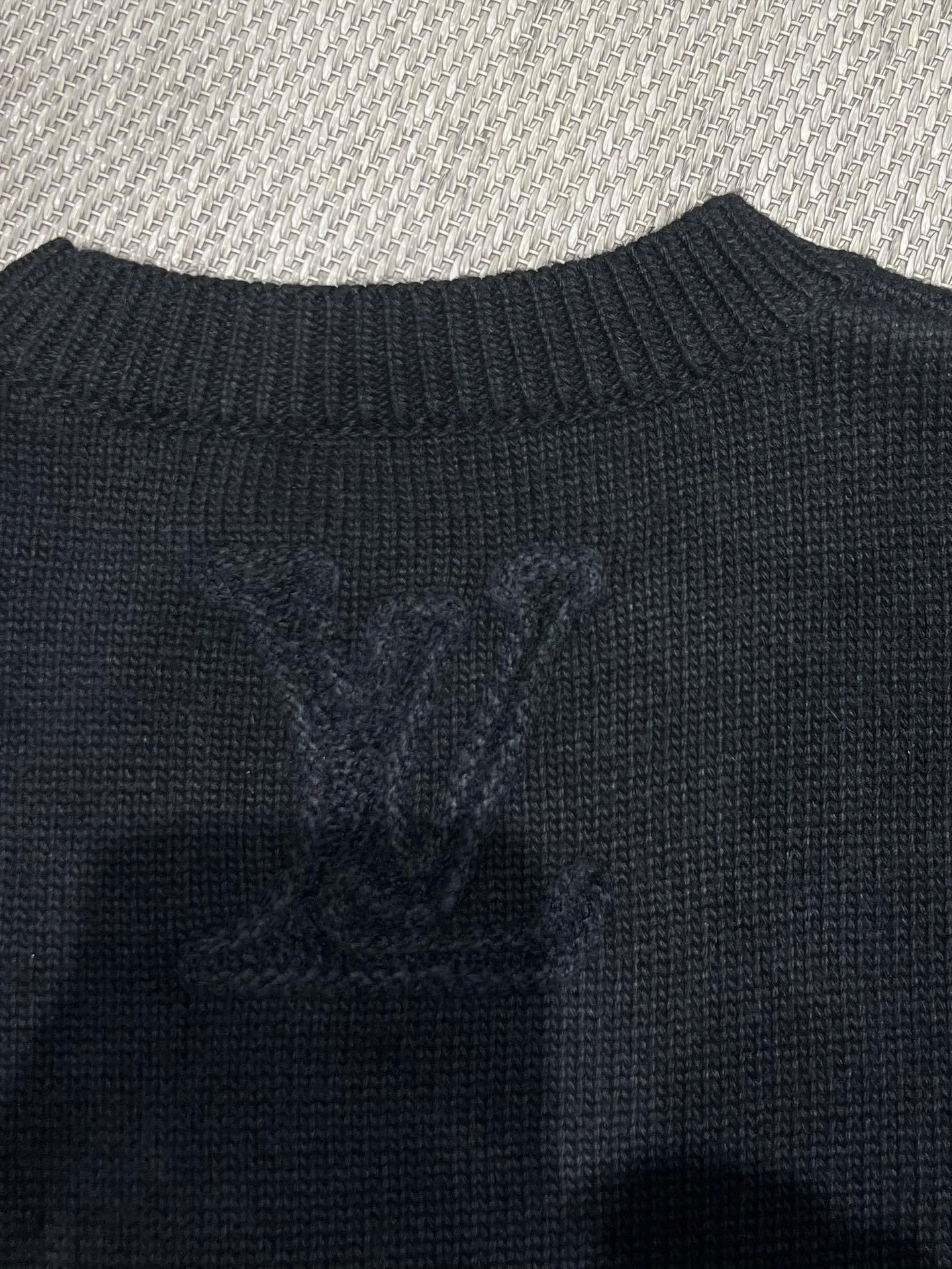 wg.luxury -- 8V Monogram wool oversized item:E-F140L1925H